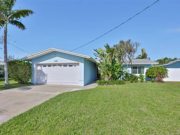 538 Lillian Dr, Madeira Beach, FL 33708