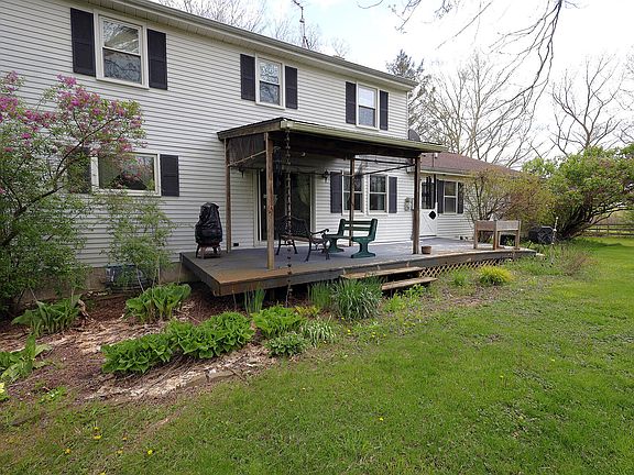 4th image of 818 S Freer Rd