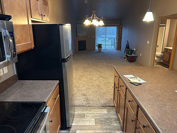 5th image of 1105 E 73rd St APT 203