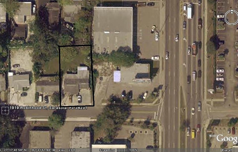 2nd image of 1919 Robinhood St