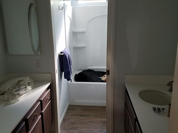Double Sink/Vanity