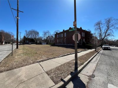 2900 McNair Ave, Saint Louis, MO, 63118