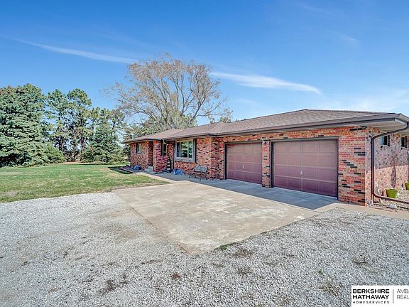 5th image of 25305 E Rock Creek Rd