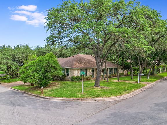 2nd image of 1909 Glencliff Dr