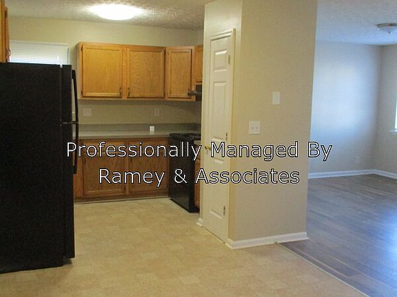 5th image of 2116 Eddy St