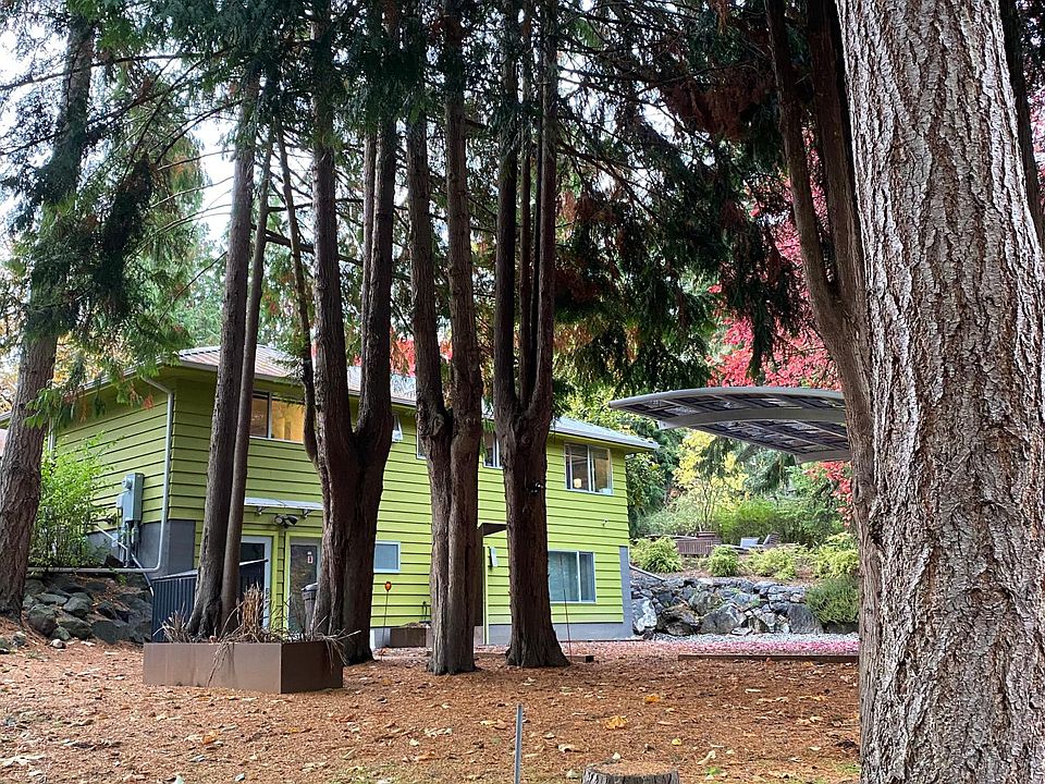 1st image of 439 Brien Dr SE #2