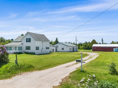 14325 Paradise Lake Rd, Levering, MI, 49755