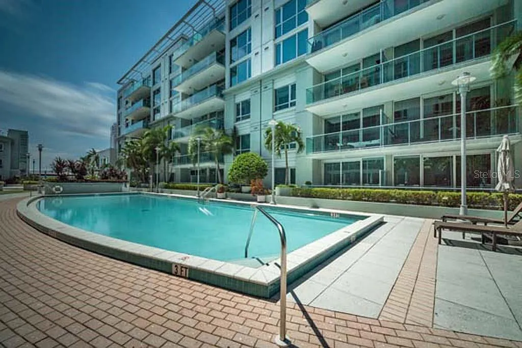 1 bed, 621 sqft, $2,200 — Photo 3
