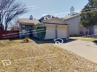 1420 Chinaberry Dr, Lewisville, TX 75077
