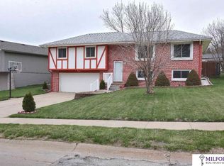 4910 Red Rock Ave, Bellevue, NE 68157