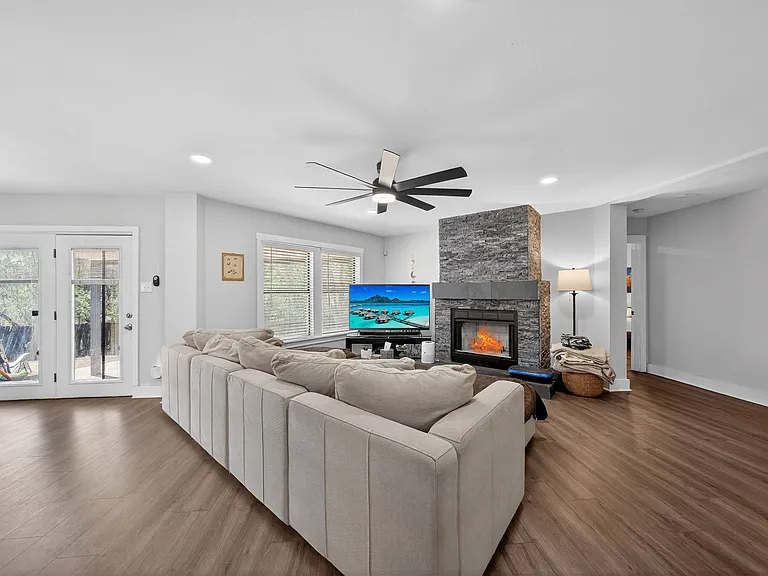 15262 Moonlit Grv — Photo 9