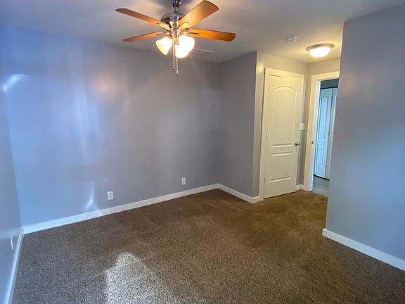 5th image of 964 S Villa Dr