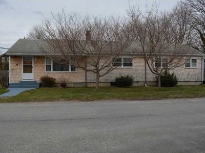 2 Katzman Pl, Newport, RI, 02840