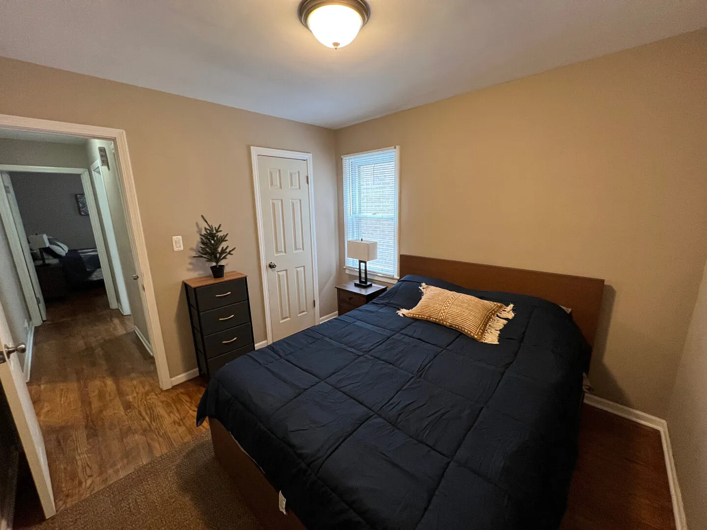 4BR Cozy Home in Chicago — Photo 4