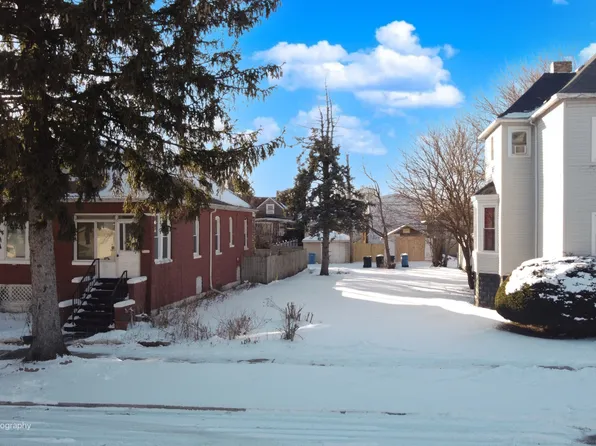 9318 S Cregier Ave, Chicago, IL 60617