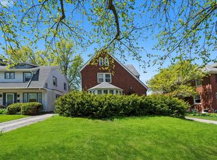 923 N Grove Ave, Oak Park, IL
