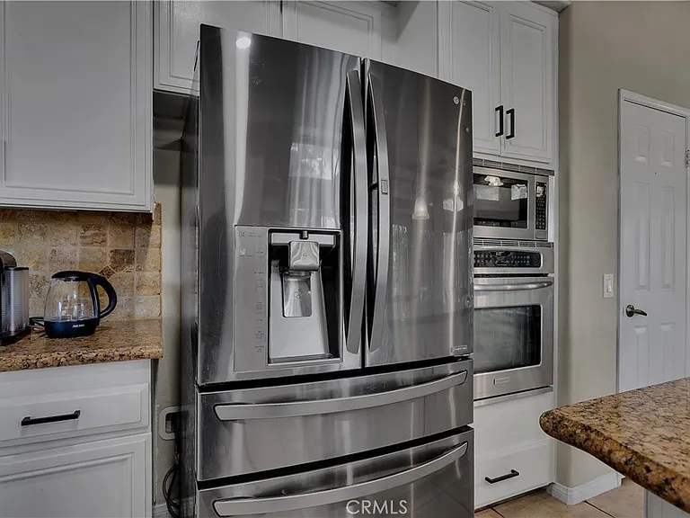 39990 Gibraltar Dr — Photo 24