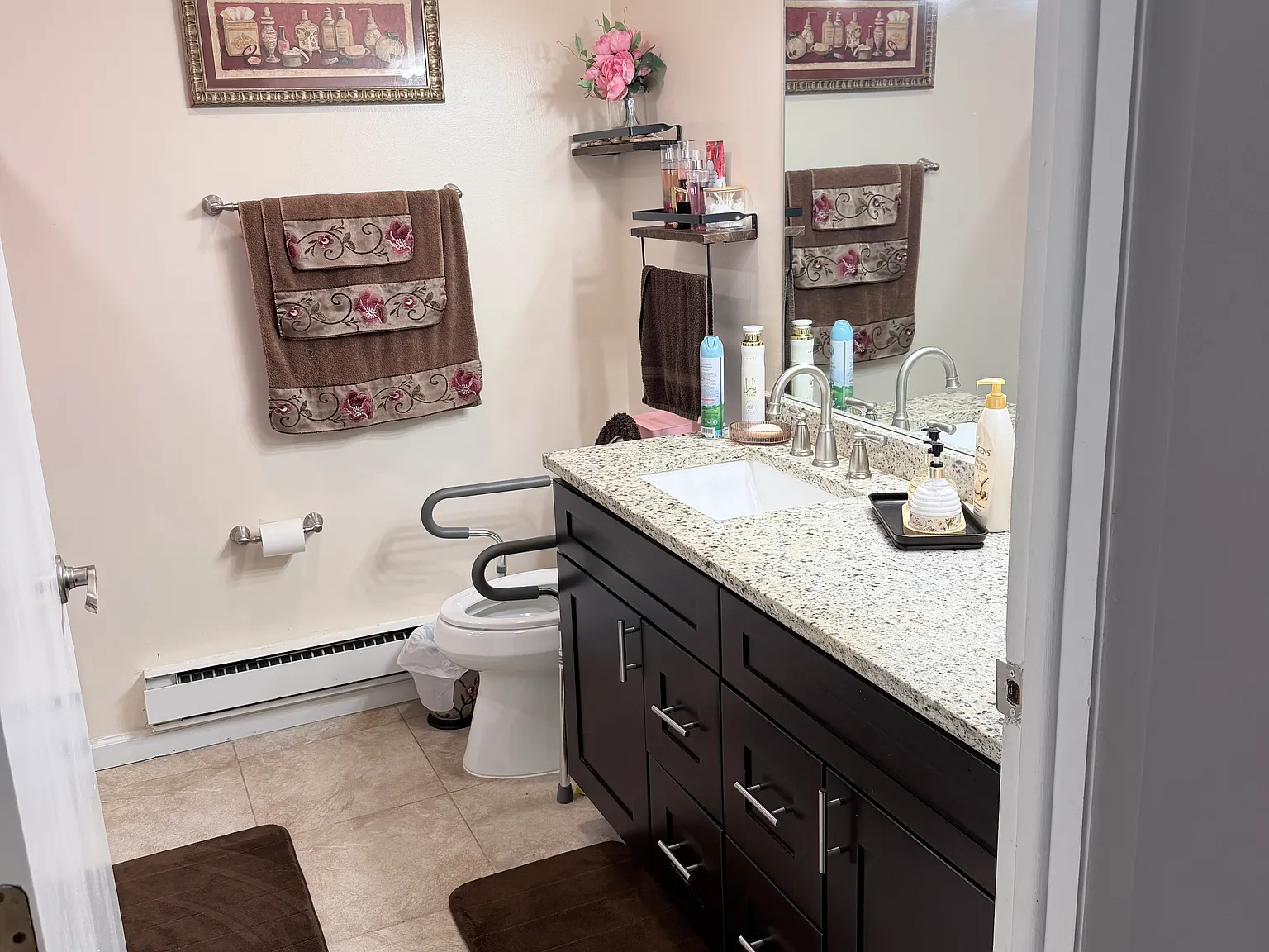2 bed, 1256 sqft, $2,450 — Photo 2