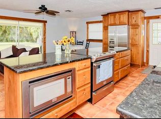 831 Lake McGregor Dr, Fort Myers, FL 33919