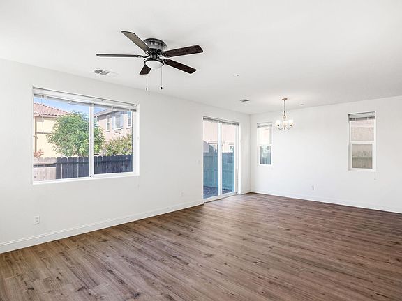 4th image of 30 Palma Harbour Pl