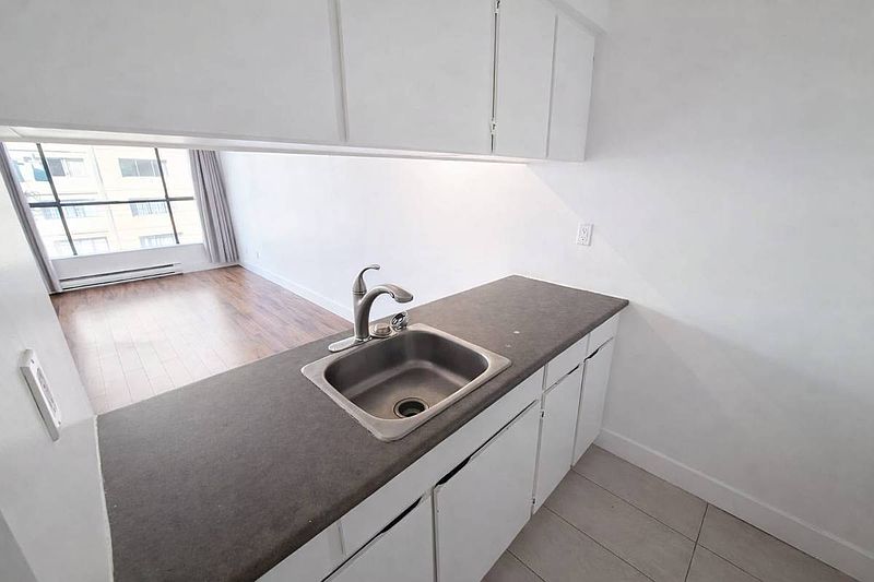 Vancouver Apartment for rent - 1 Bedroom — photo 8