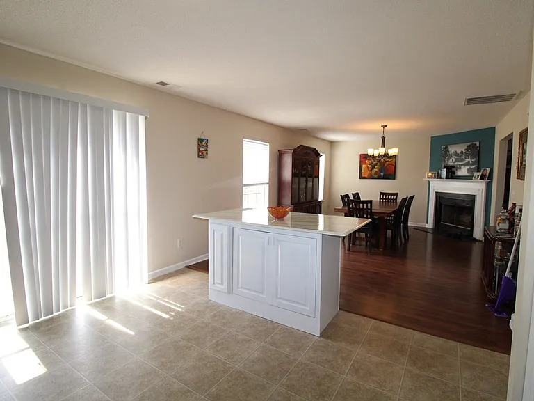 1724 Polaris Dr — Photo 5