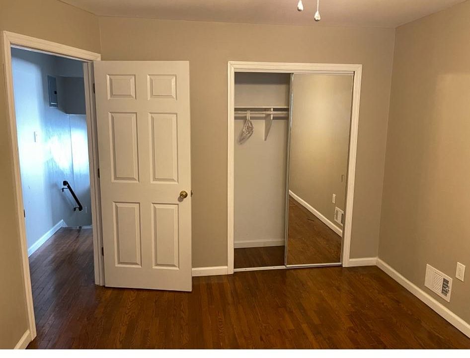 1st image of 260 Hillman Ave Floor 2