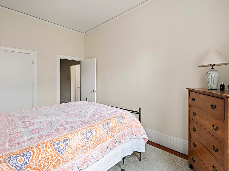 144 Marlborough St #5 — Photo 8