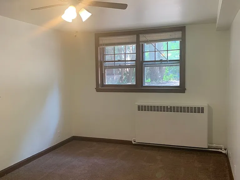 411 W Wilson St — Photo 2