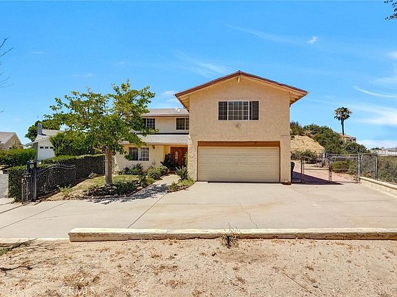 2nd image of 13487 Trego Pl