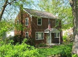 8375 Elaine Dr, Pittsburgh, PA 15237