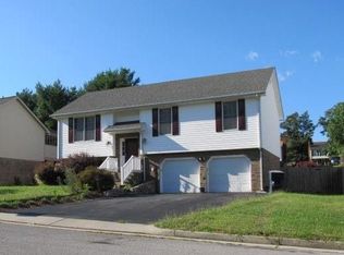 4334 Quail Dr NW, Roanoke, VA 24017