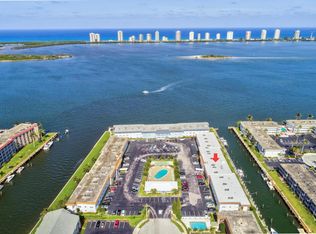 110 Shore Ct APT 208, North Palm Beach, FL 33408