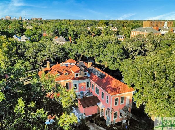 119 E 37th St, Savannah, GA 31401