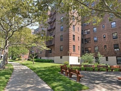 141-10 28th Ave APT 4G, Flushing, NY, 11354