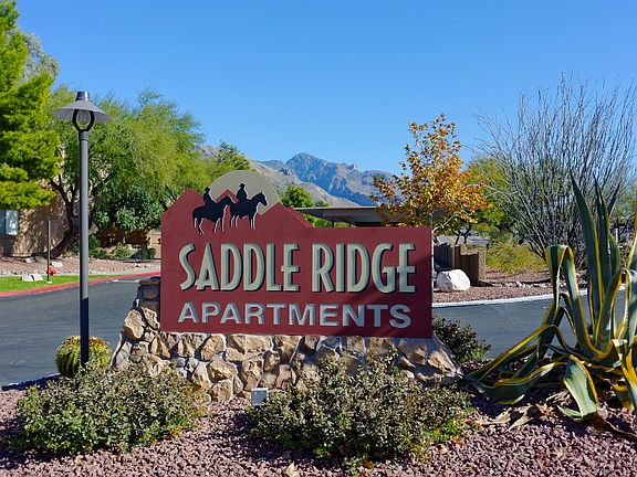 Welcome to Saddle Ridge Apartments