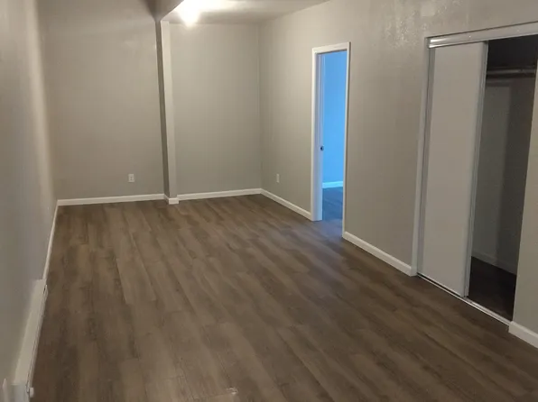 530 N San Joaquin St APT 2, Stockton, CA 95202