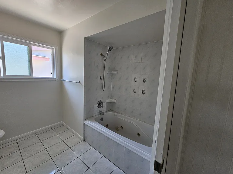 8821 Woolley Ln — Photo 6