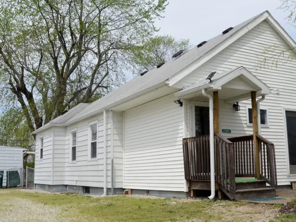 2305 N Maplewood Ave #1, Muncie, IN 47304