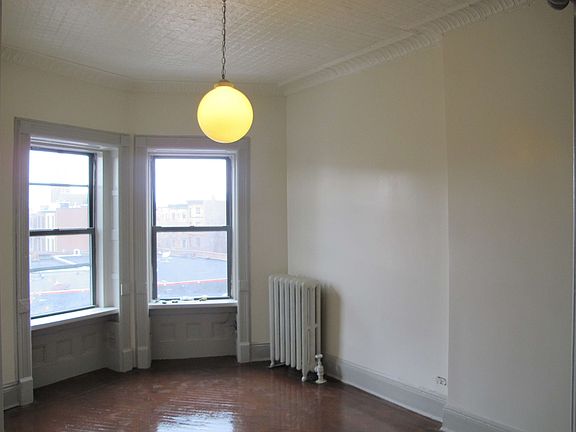 2nd image of 137 7th Ave APT 4F