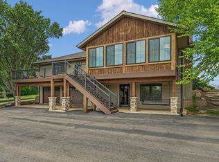 420 NW 74th St, Topeka, KS 66617