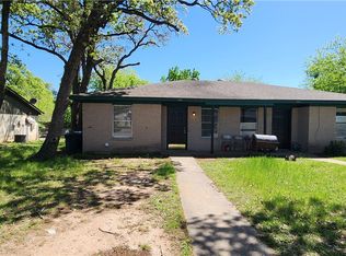 1226 Airline Dr, College Station, TX 77845