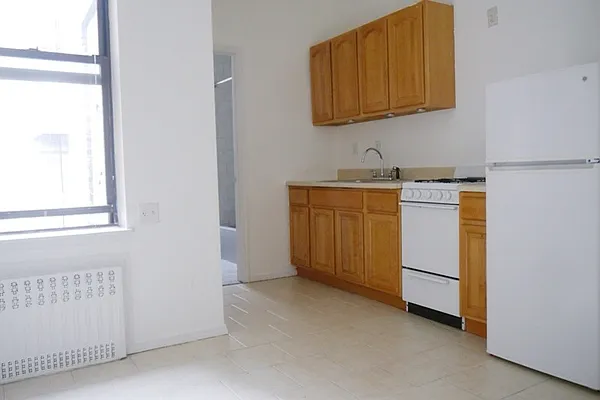 Rented by In Haus LLC | media 36