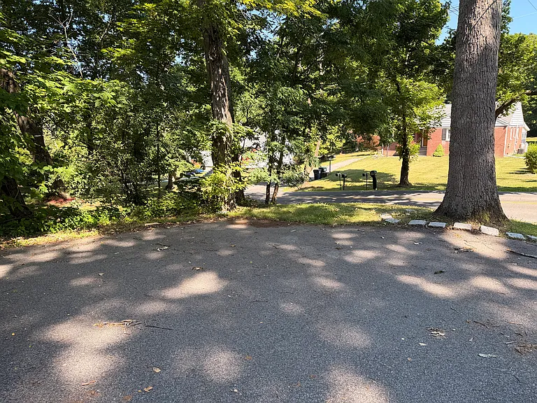 1 parking spot