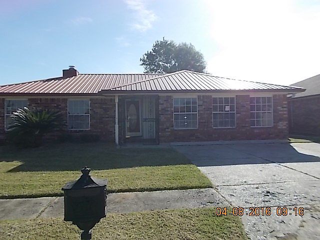 1st image of 2401 Lynnbrook Dr