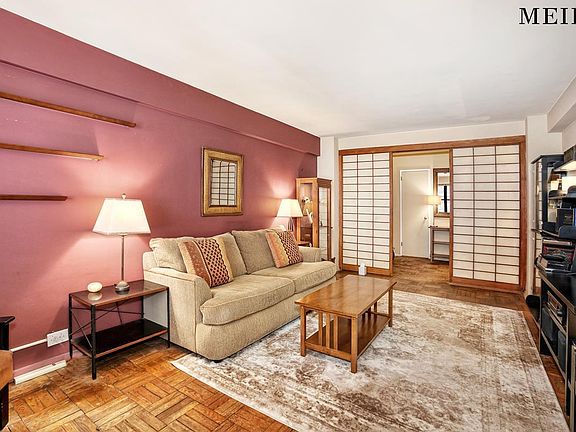 3rd image of 568 Avenue Of The Americas #2G