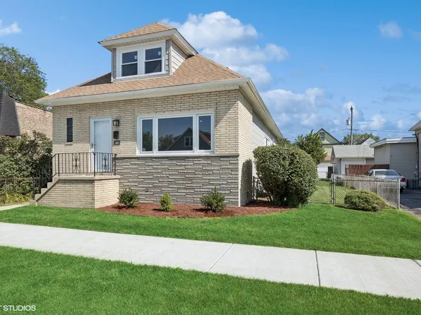 7440 W 56th Pl, Summit, IL 60501