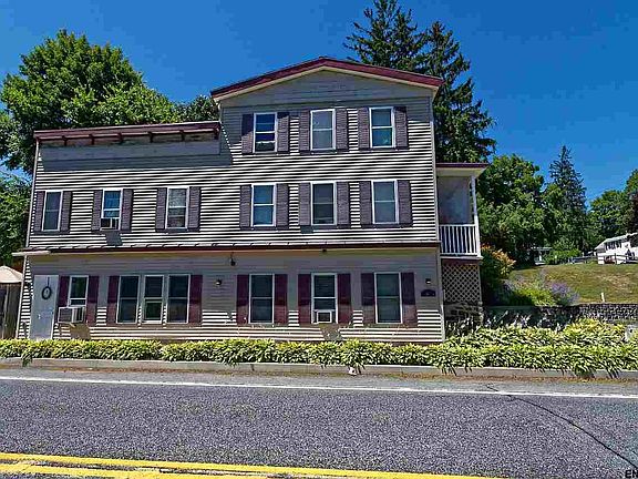 4th image of 61 Gates Ave