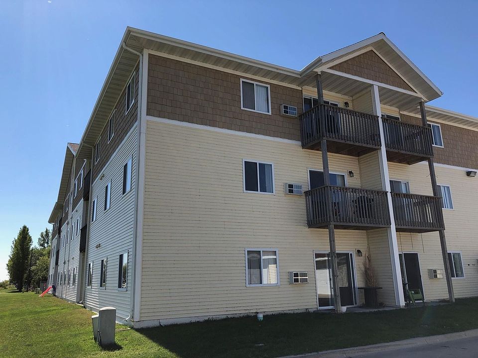 106 Wheatland Estates 106 Cottonwood Ave N 106 Wheatland Estates Cottonwood Ave N Thief River