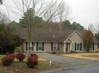 128 River Meadow Ct, Calhoun, GA 30701